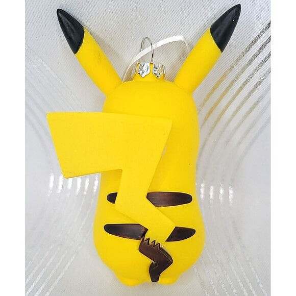 Lof of 3 Pokemon Pikachu - Graffiti Pikachu, Christmas Ornament & 2015 Tomy Toys - Picture 9 of 15